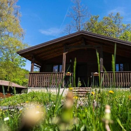 Capanne di Sillano Villaggio Anemone - Chalet Anemone מראה חיצוני תמונה