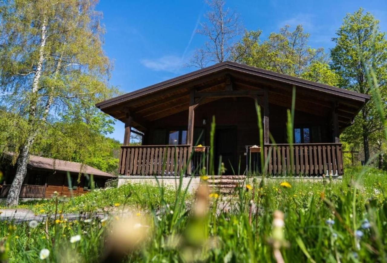 Capanne di Sillano Villaggio Anemone - Chalet Anemone מראה חיצוני תמונה